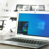 Фото идеи каламбур про windows для афоризмы/мысли/парадоксы на сайте IdeasMaker, картинка идеи каламбур про windows для афоризмы/мысли/парадоксы на сайте IdeasMaker